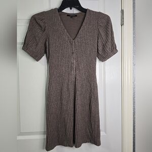 Elegant Brown Ribbed Dress